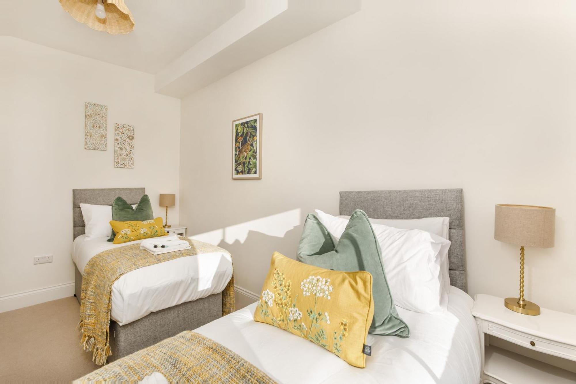 Modern 3 Bed Beautiful House In York Villa ภายนอก รูปภาพ